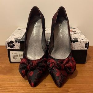 CL by Laundry black & red pump with bow size 6.5M